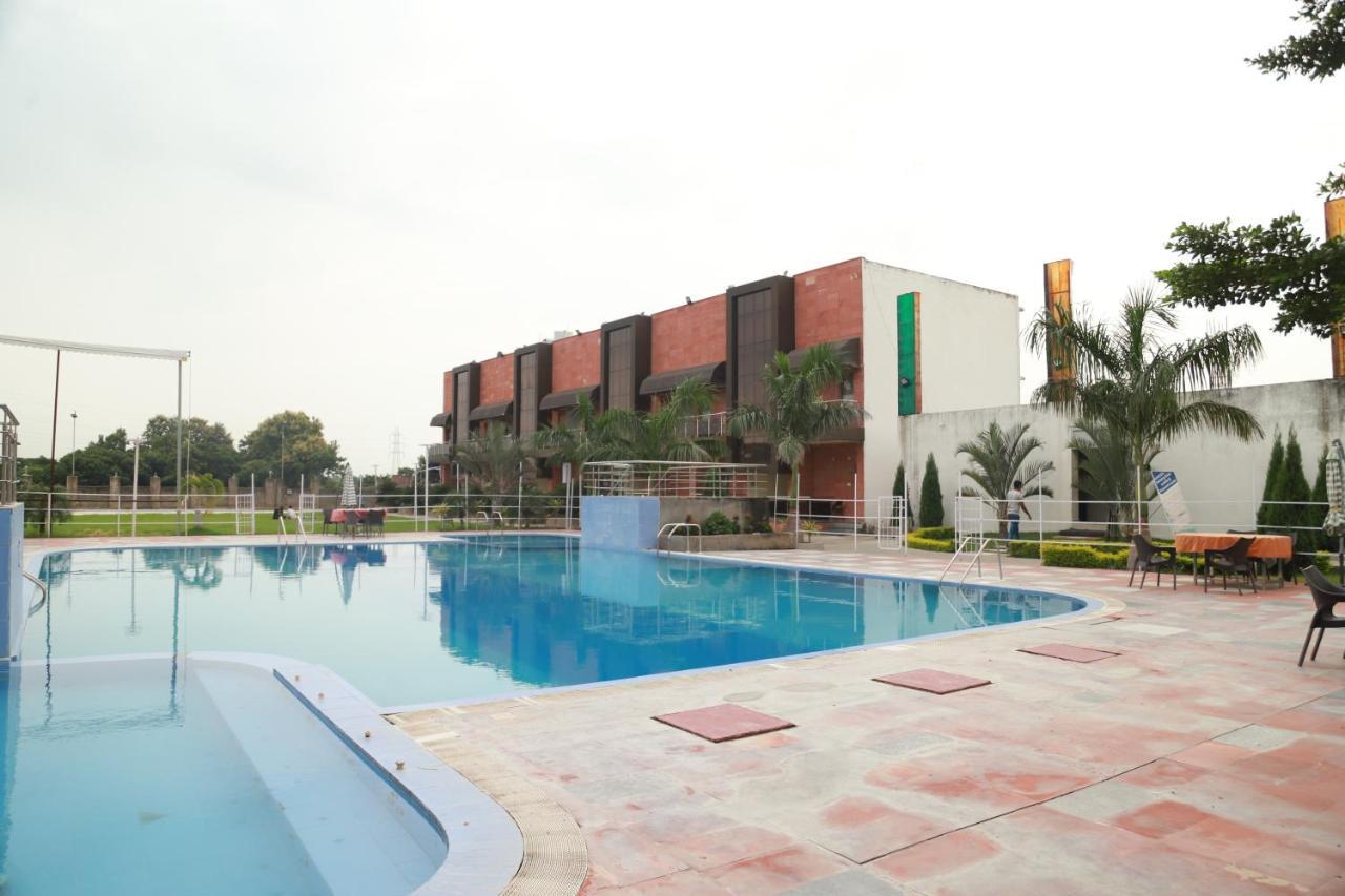 Hotel Sukhdeo Palace ガヤー エクステリア 写真